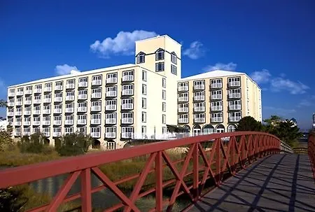 Coconut Malorie Resort Hotel, Ascend Hotel Collection